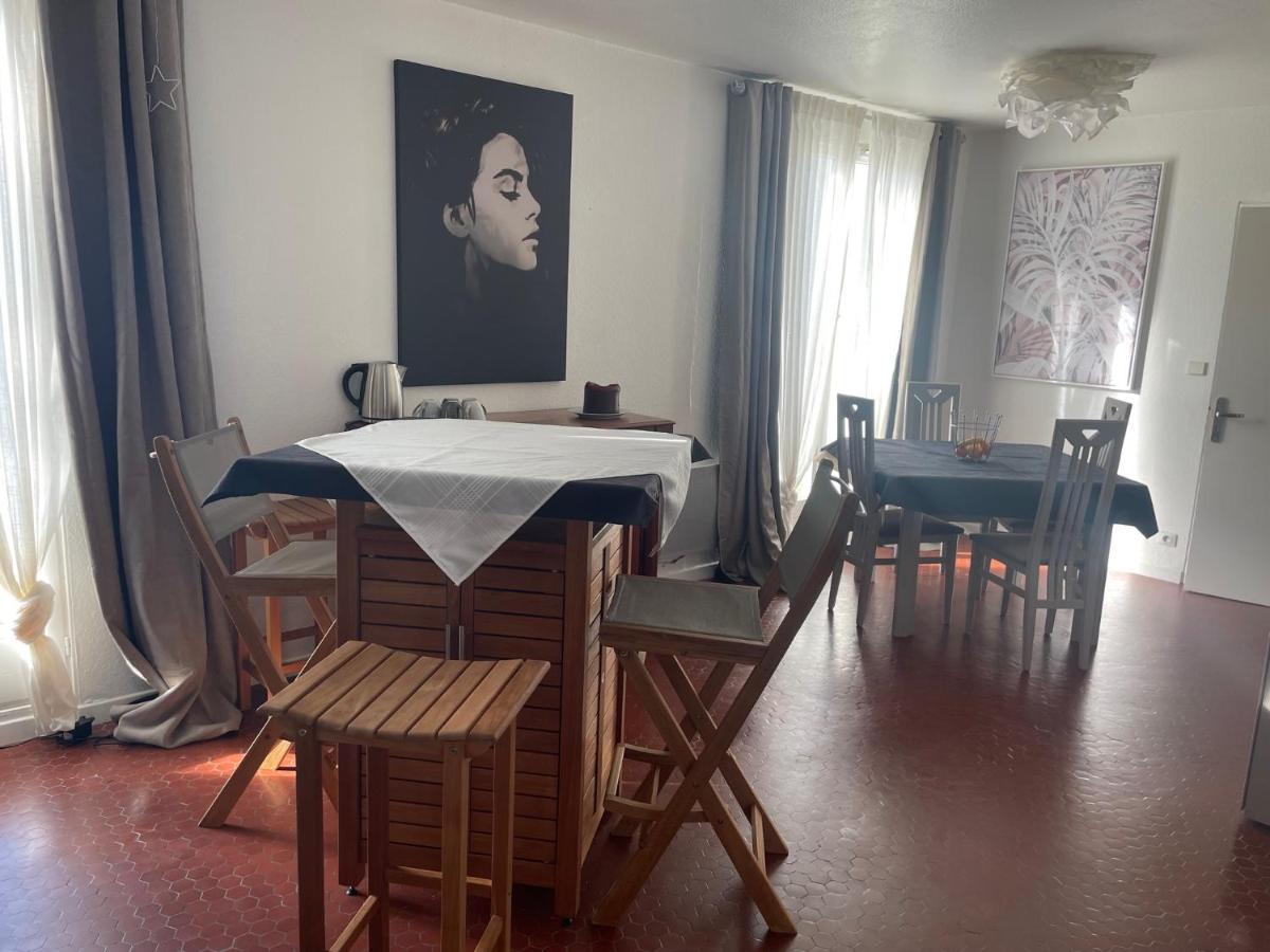 Les Terrasses Des Gardies Bed & Breakfast Pignan Exterior photo