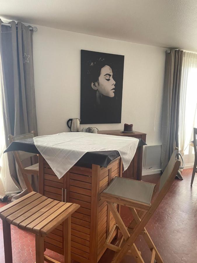 Les Terrasses Des Gardies Bed & Breakfast Pignan Exterior photo